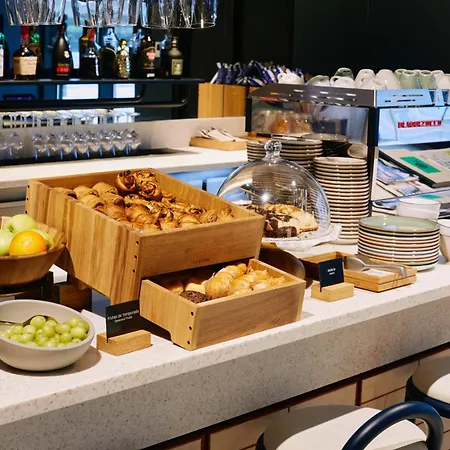 Апарт-отель The Social Hub Extended