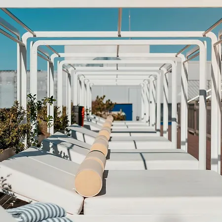 The Social Hub Extended Apart-hotel 3*